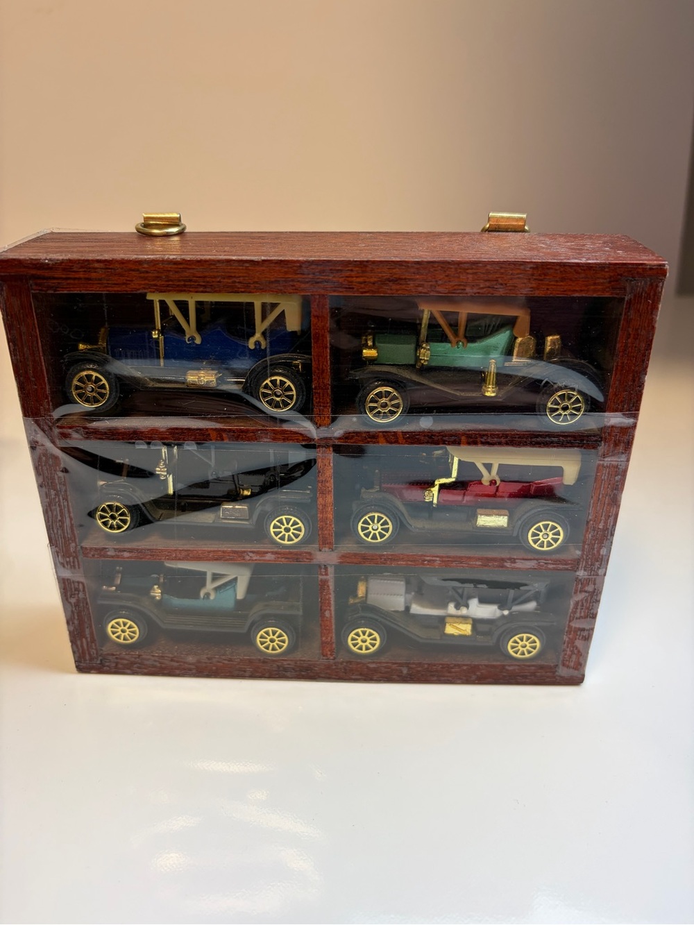 Vintage Toy Car Display Case with Six Classic Model Cars - Multi-Color